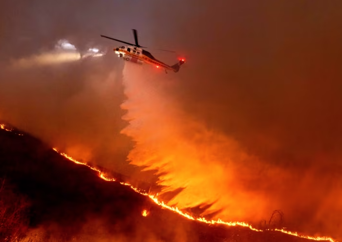 Dyfishohet Numri I T Vdekurve Nga Zjarret N Los Anxhelos Ditar Al