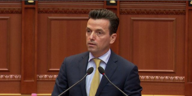 Shehaj: Veliaj sot duhet t’u kërkonte falje qytetarëve! Po bën farsë në Kushtetuese