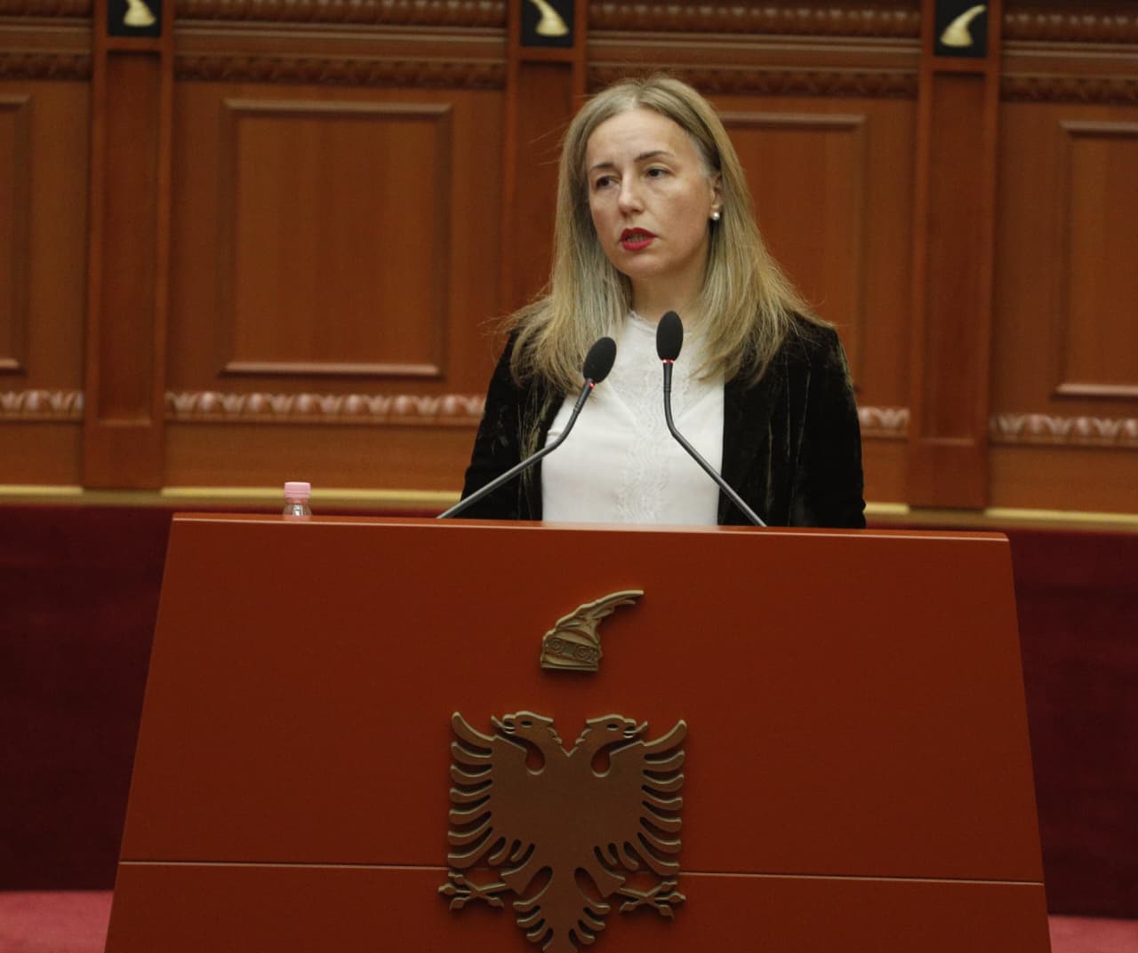 Kryetarja e KLP-së mbron Ramën për sulmet ndaj prokurorëve e gjyqtarëve: Pranojmë kritika nga të gjithë