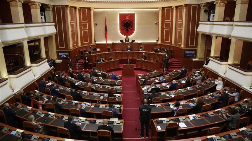 Grupi Parlamentar i PD kërkesë Peleshit: Shmangni çdo provokim ndaj opozitës