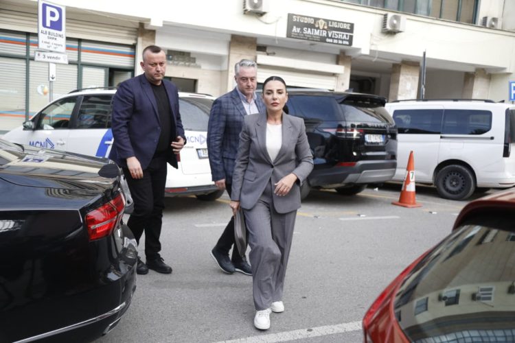 Balluku e pandehur për aferën e Llogarasë, Balla: Nuk komentojmë çështjet e drejtësisë