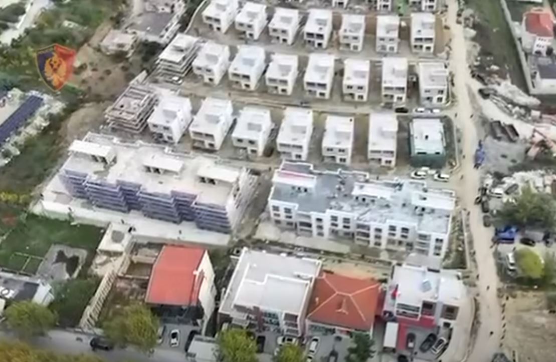 Lejuan ndërtimin e rezidencave pa leje në Sauk, arrestohen inspektorët e IMT-së