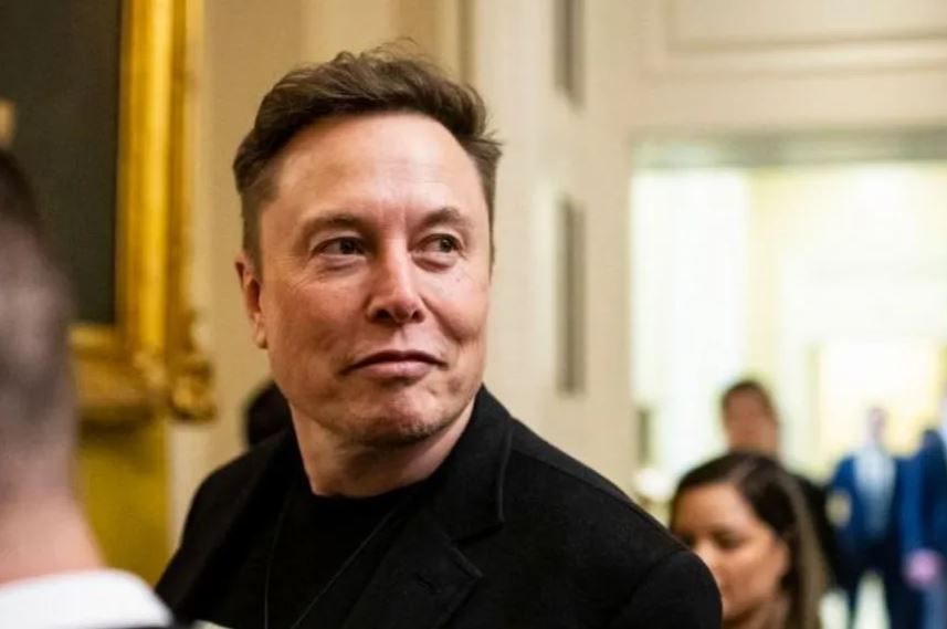 Tesla planifikon t’i paguajë Elon Musk deri në 1 trilion dollarë, por a vlen vërtet aq shumë?