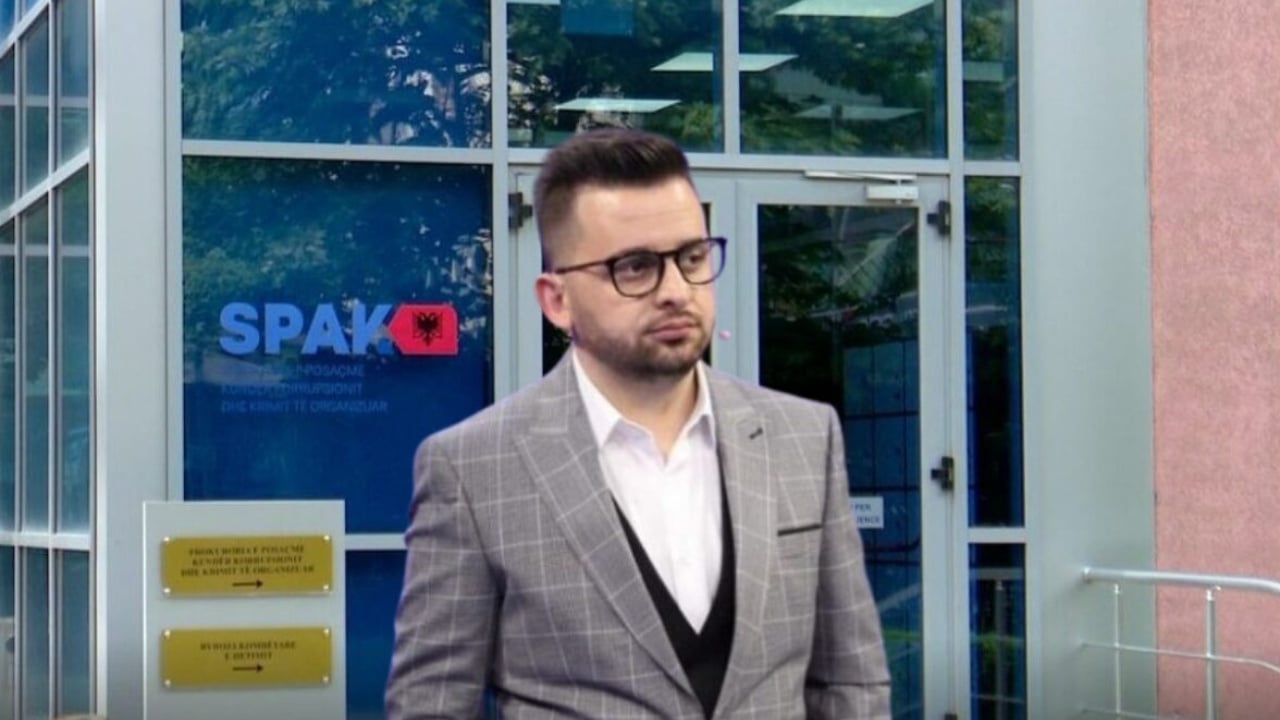 SPAK zgjat me tre muaj hetimet ndaj kryebashkiakut të Kolonjës, Erion Isai