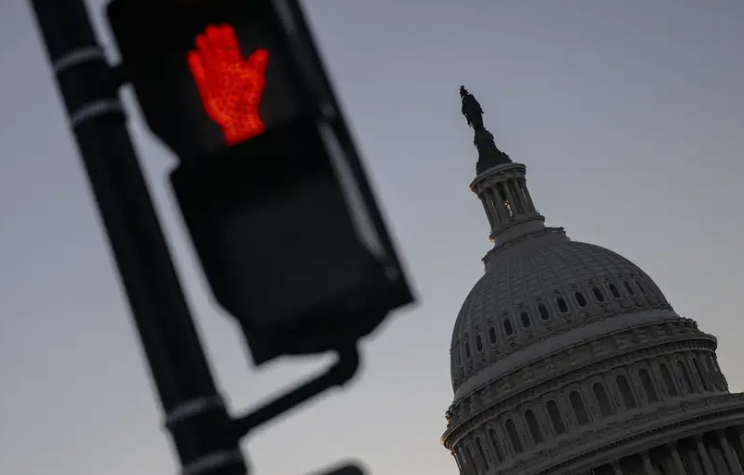 Shutdown: Bllokada rekord paralizon qeverinë amerikane