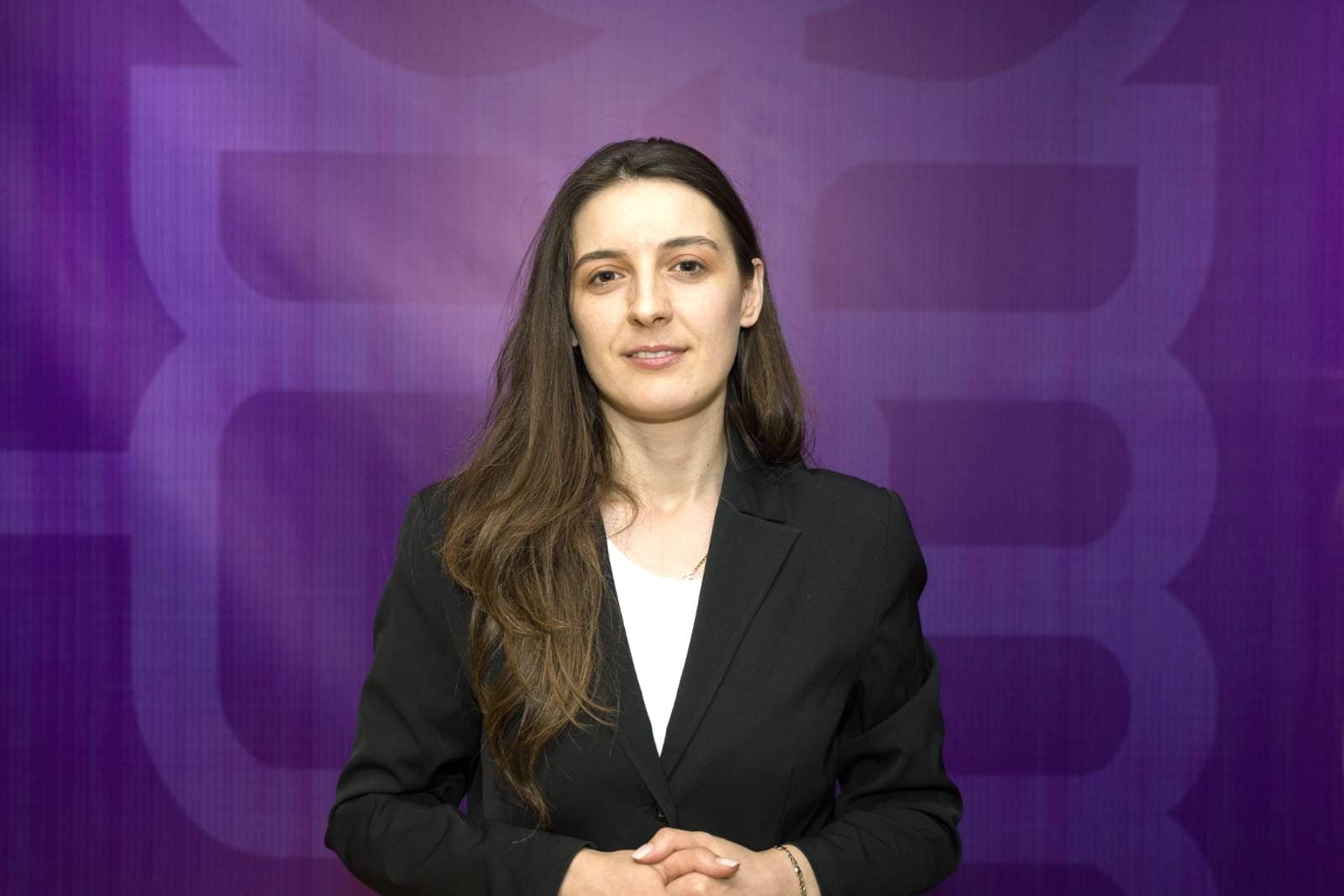 Nuk kanë fund “bëmat” e Zegjinesë, komenti te “Brryli” po bën xhiron e rrjeteve sociale