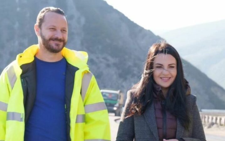 Për kë e ka fjalën? Balluku mesazh Berberit: Prit t’i çoj fjalën atij k*rvës që kërcënon me sms